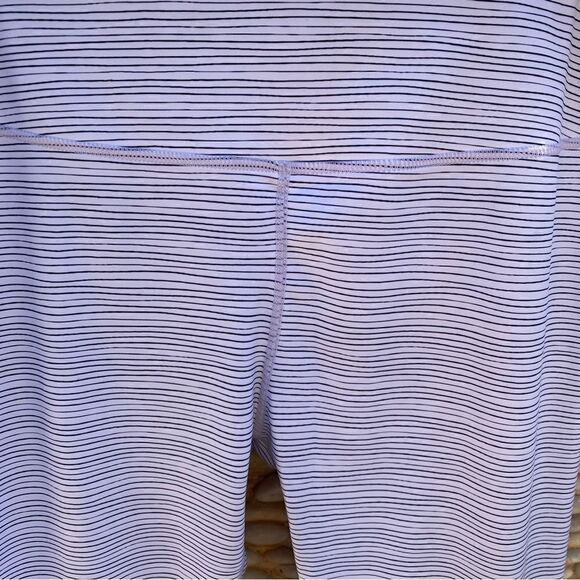All Fenix Piper Black/White Stripe Leggings. Size Medium. Excellent Condition. - Picture 4 of 10